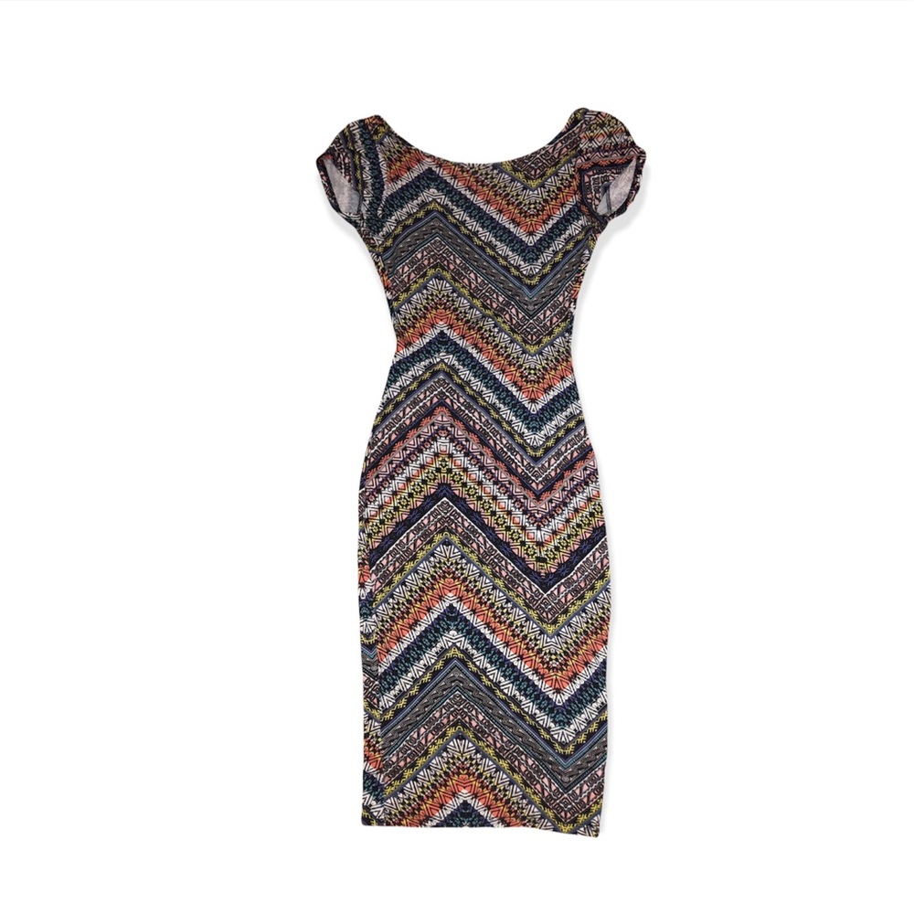 backless patterned bodycon dress